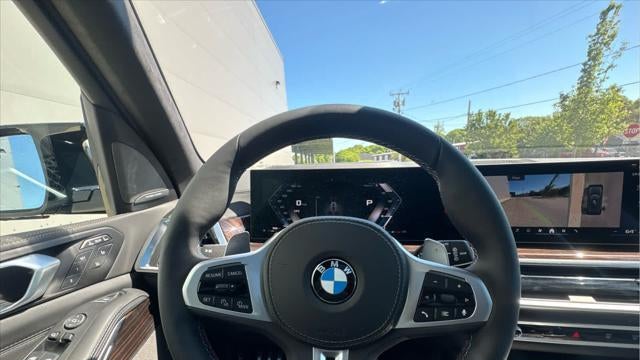 2027 BMW X7 M60i