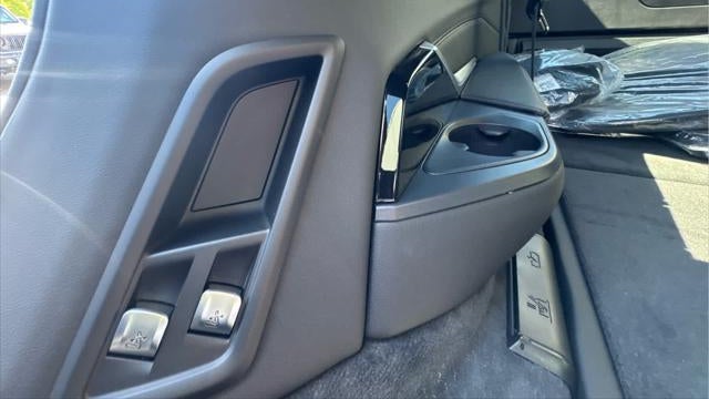 2027 BMW X7 M60i