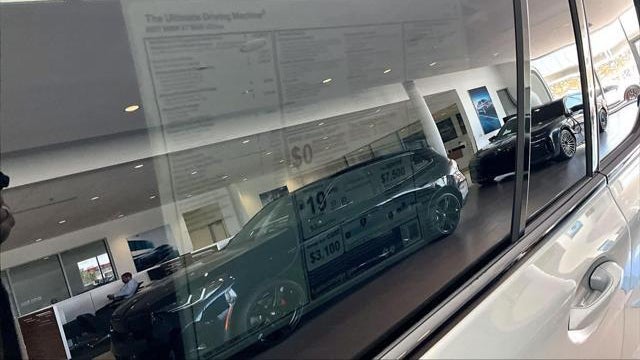 2027 BMW X7 M60i