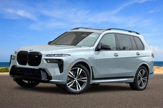2025 BMW X7 with Brooklyn Grey Metallic Exterior