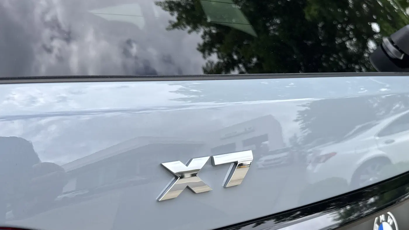 2027 BMW X7 M60i