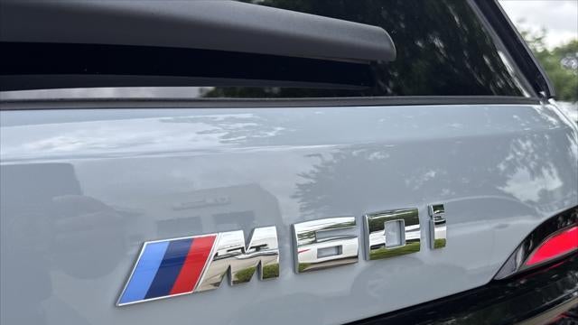 2027 BMW X7 M60i