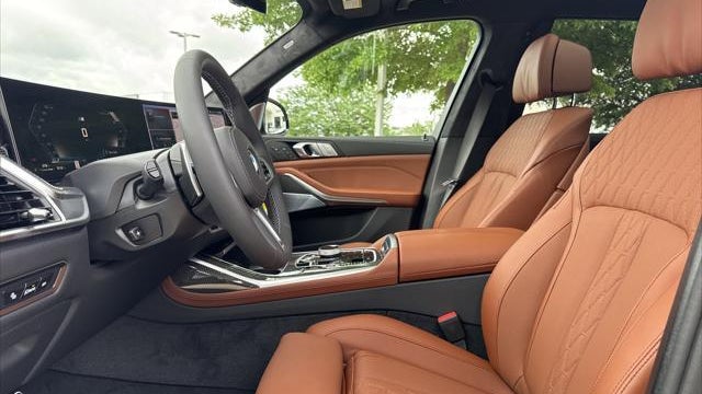 2027 BMW X7 M60i