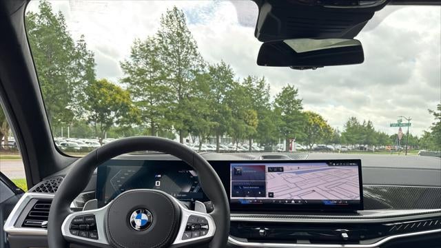 2027 BMW X7 M60i