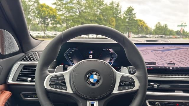 2027 BMW X7 M60i
