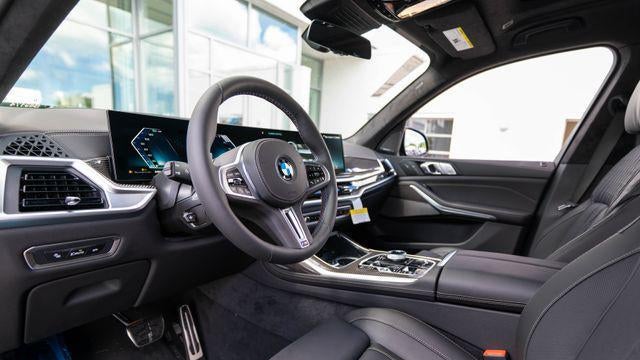 2027 BMW X7 M60i
