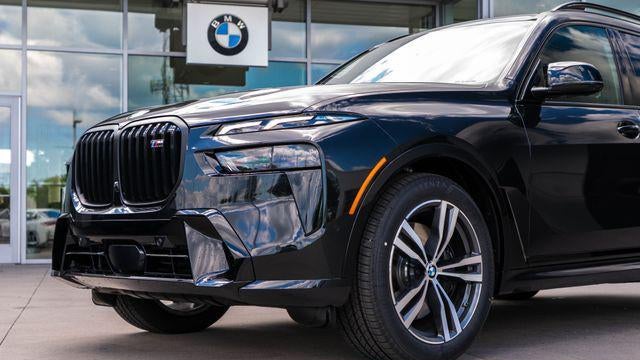 2027 BMW X7 M60i