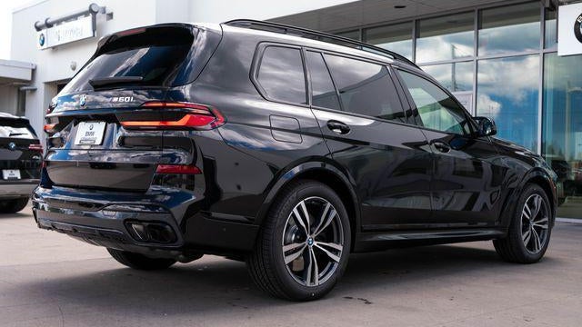 2027 BMW X7 M60i