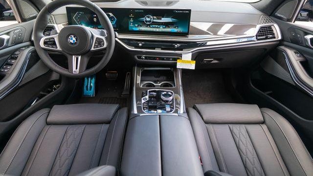 2027 BMW X7 M60i