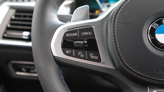 2027 BMW X7 M60i