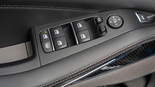 2027 BMW X7 M60i