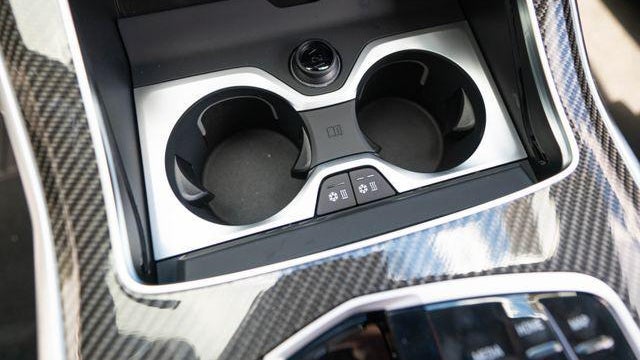 2027 BMW X7 M60i
