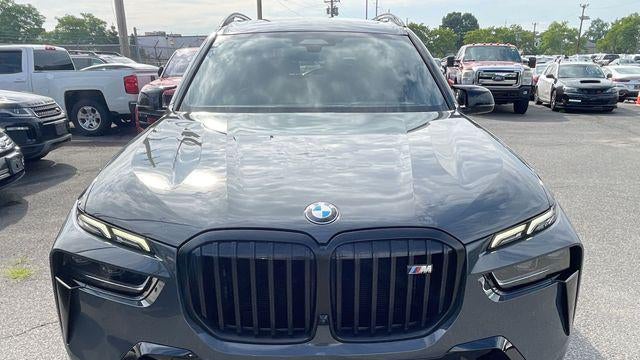 2023 BMW X7 M60i