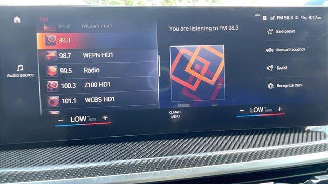 2023 BMW X7 M60i