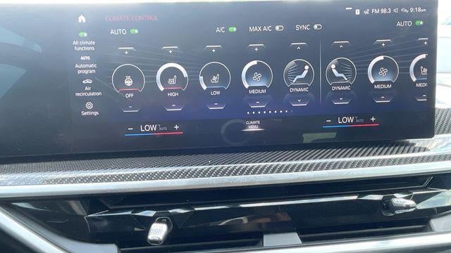 2023 BMW X7 M60i