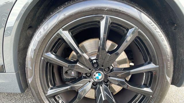 2023 BMW X7 M60i