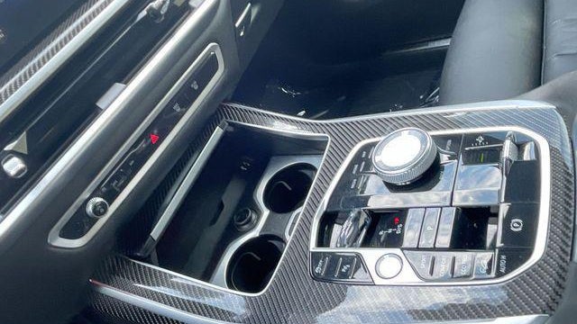 2023 BMW X7 M60i