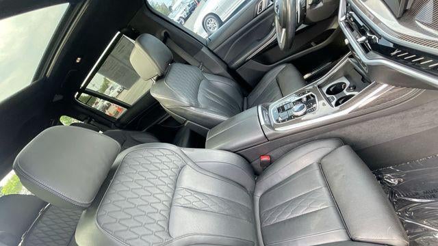 2023 BMW X7 M60i