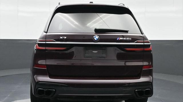 2024 BMW X7 M60i