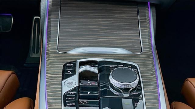 2024 BMW X7 M60i
