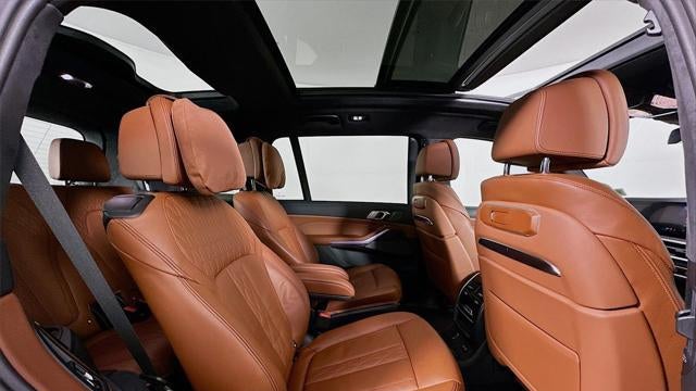 2024 BMW X7 M60i