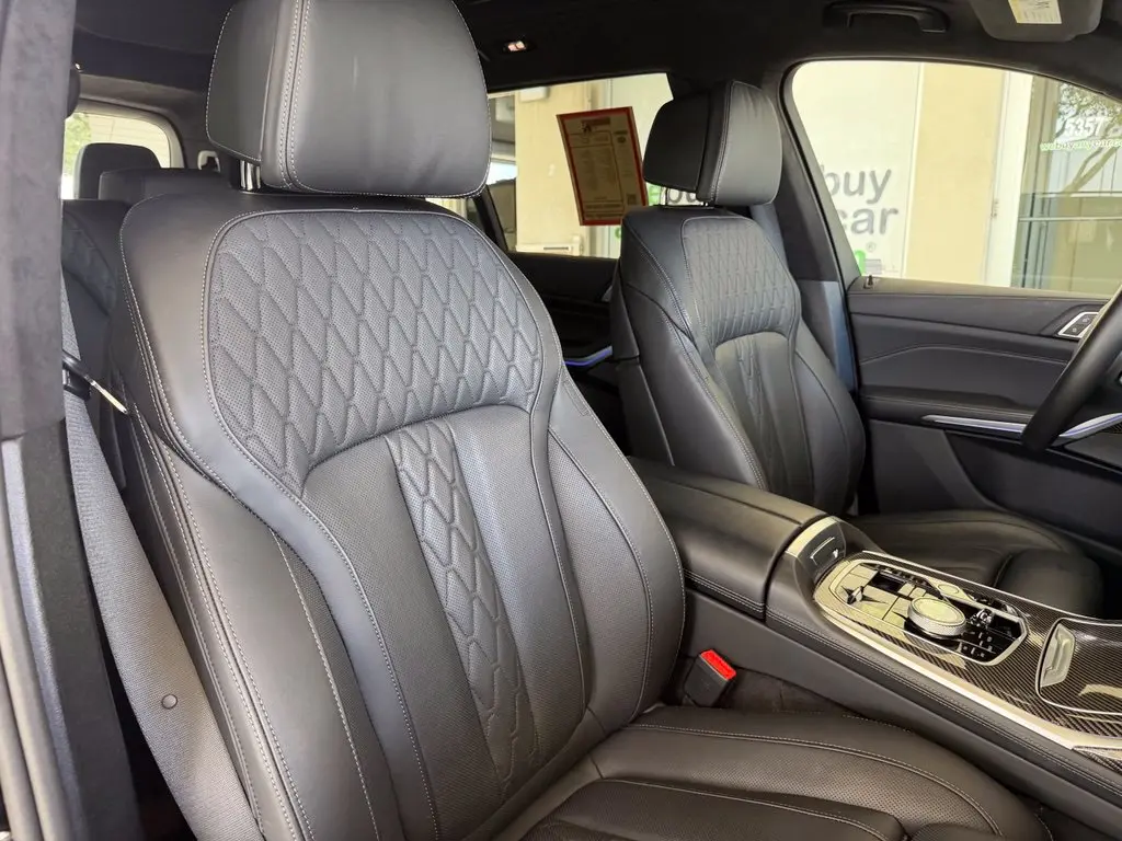 2026 BMW X7 - $77,606