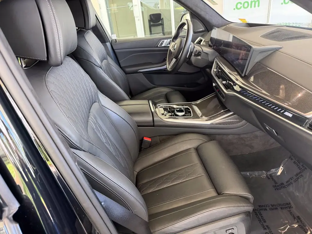 2026 BMW X7 - $77,606