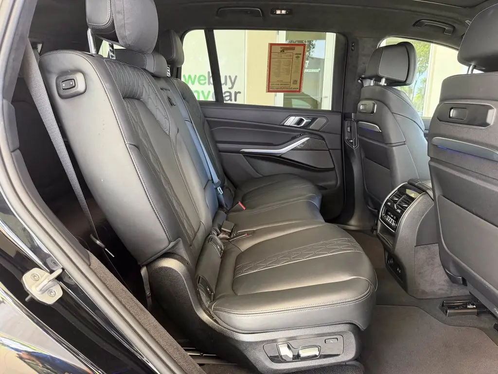 2026 BMW X7 - $77,606