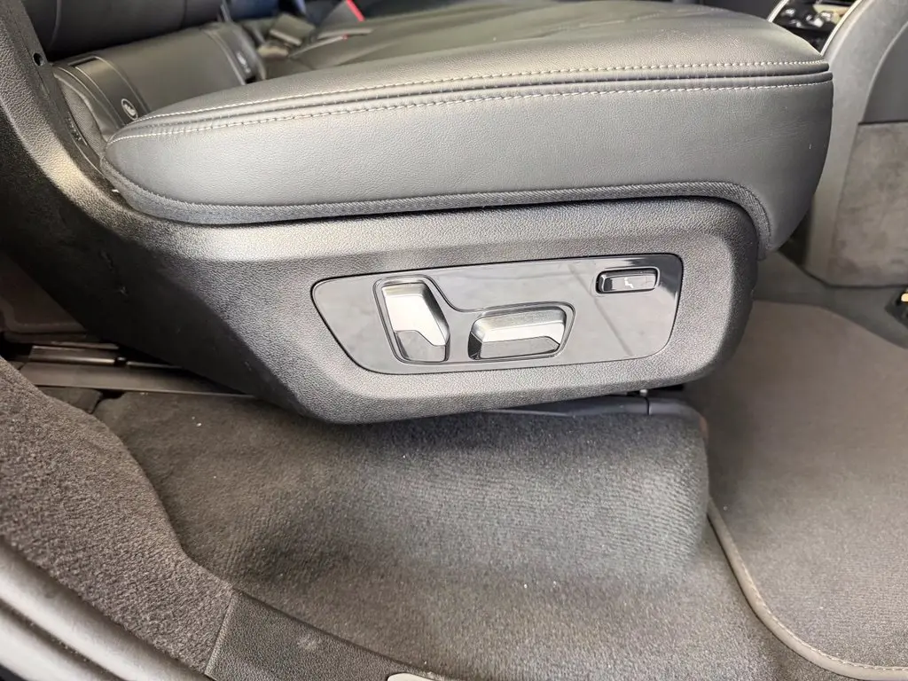 2026 BMW X7 - $77,606
