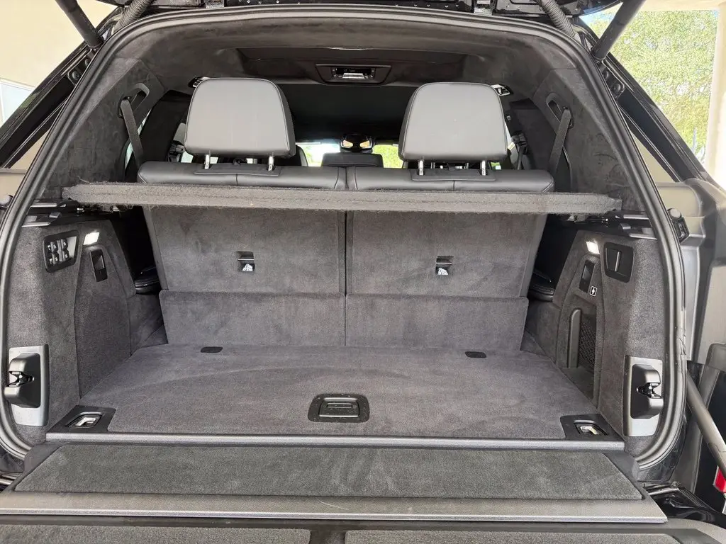 2026 BMW X7 - $77,606