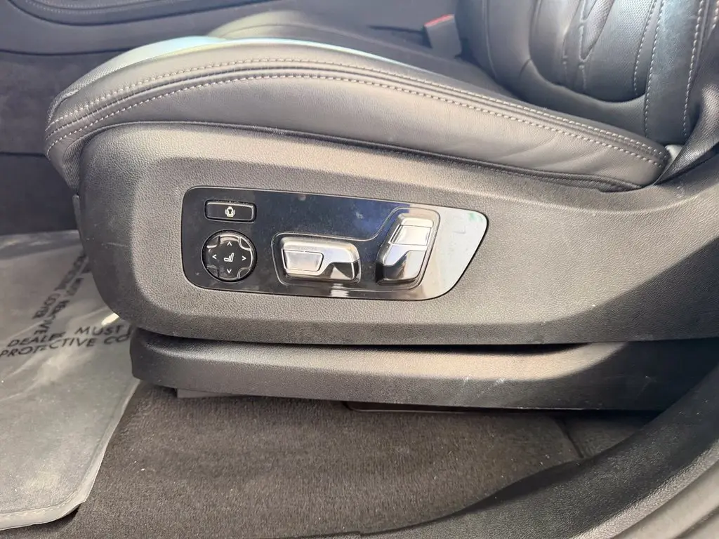 2026 BMW X7 - $77,606