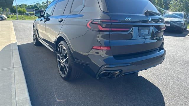 2026 BMW X7 M60i