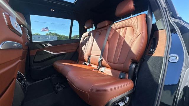 2026 BMW X7 M60i