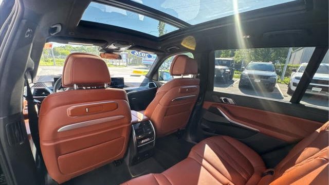 2026 BMW X7 M60i