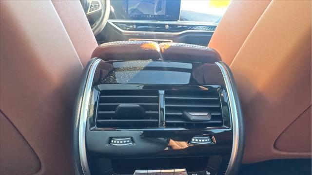 2026 BMW X7 M60i