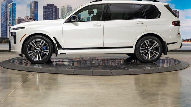 2024 BMW X7 M60i