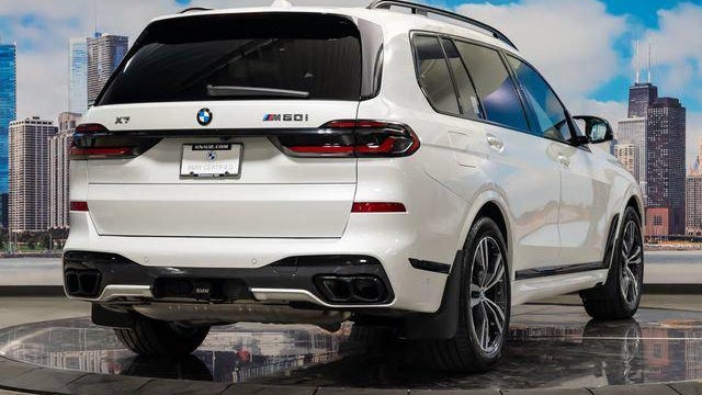 2024 BMW X7 M60i
