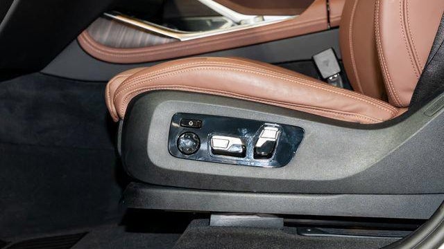 2024 BMW X7 M60i