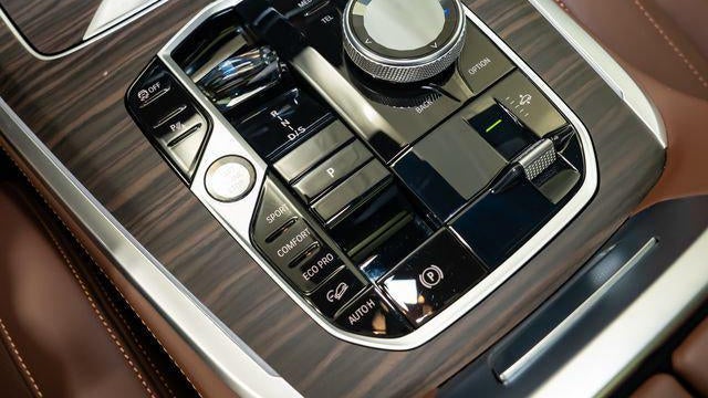 2024 BMW X7 M60i