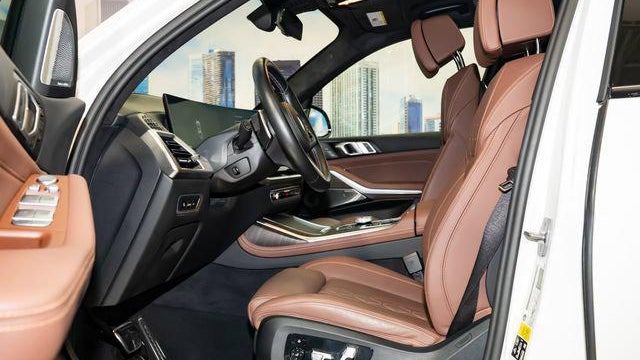 2024 BMW X7 M60i