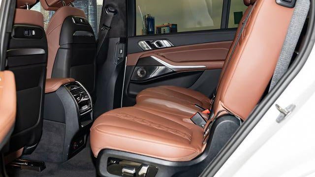 2024 BMW X7 M60i
