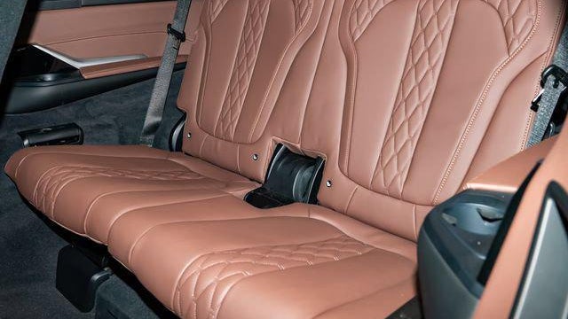 2024 BMW X7 M60i