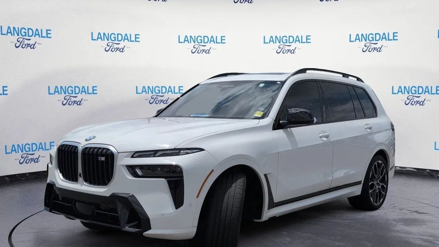 2025 BMW X7 M60i