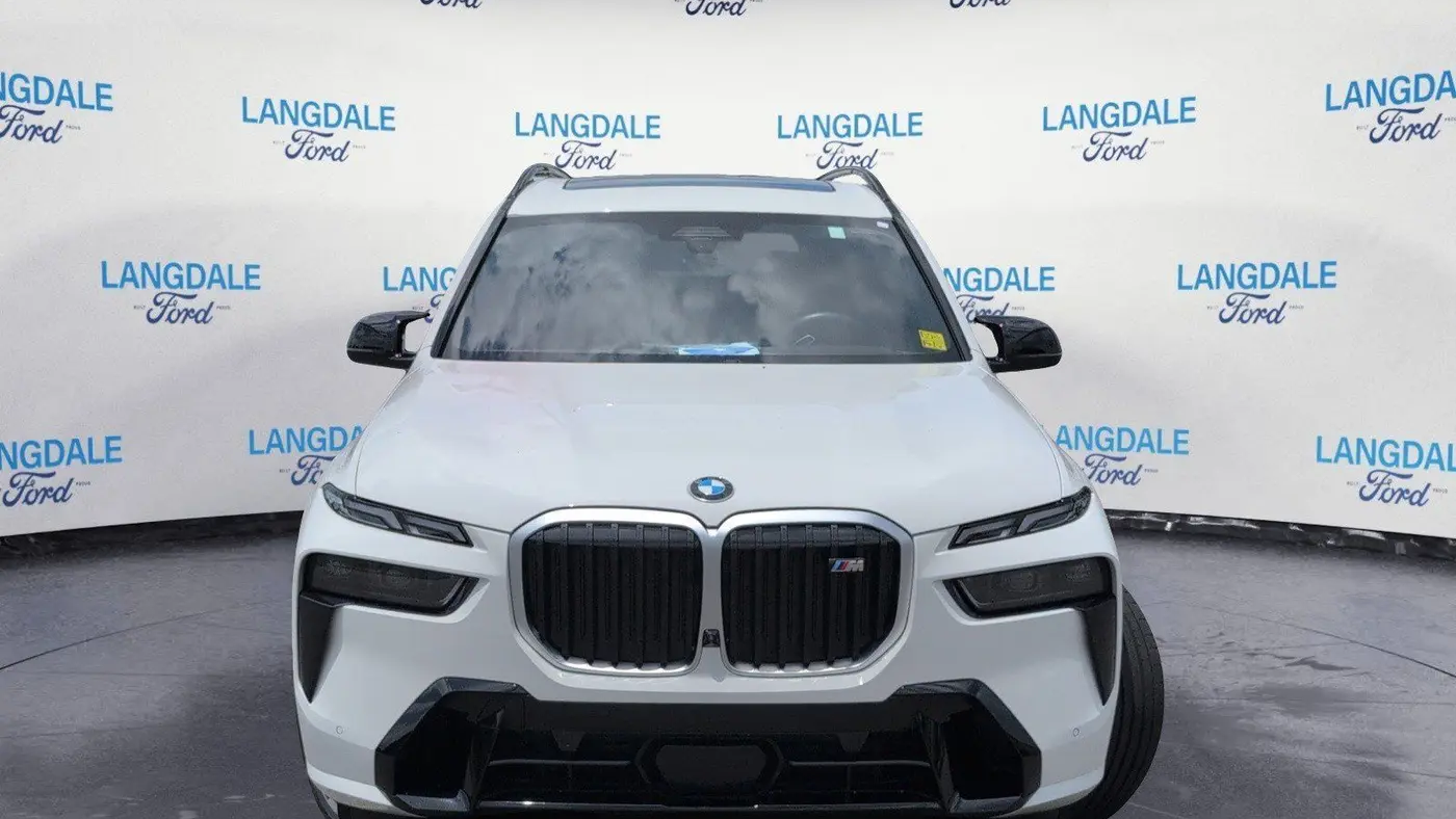2025 BMW X7 M60i