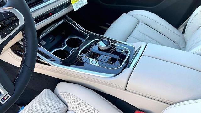 2026 BMW X7 M60i