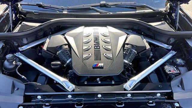 2026 BMW X7 M60i