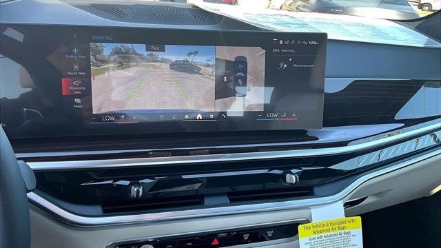 2026 BMW X7 M60i