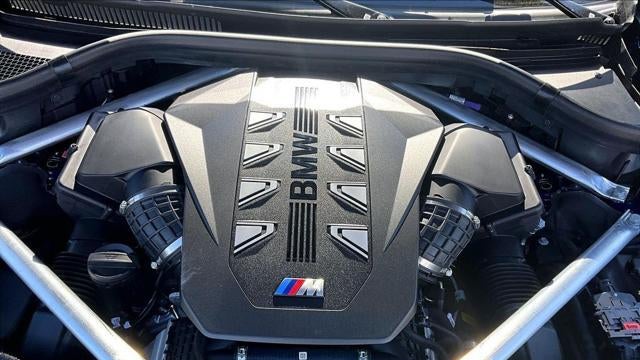 2026 BMW X7 M60i