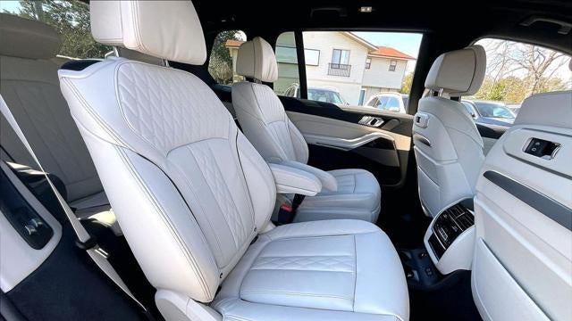 2026 BMW X7 M60i