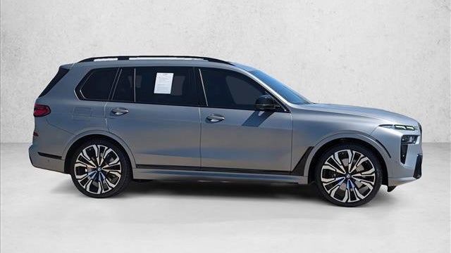 2024 BMW X7 M60i